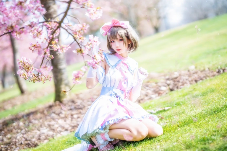 花柒Hana《唐可可打歌服》主题写真：9张全套美图
