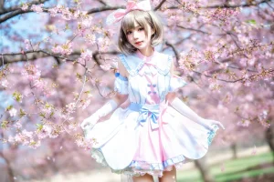 花柒Hana《唐可可打歌服》主题写真：9张全套美图