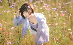 花柒Hana《马鞭草》主题写真：15张全套美图
