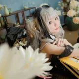 花柒Hana《食铁兽音律联觉》主题写真：22张全套美图