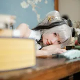 花柒Hana《食铁兽音律联觉》主题写真：22张全套美图