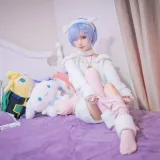 花柒Hana《蕾姆绵羊》主题写真：9张全套美图