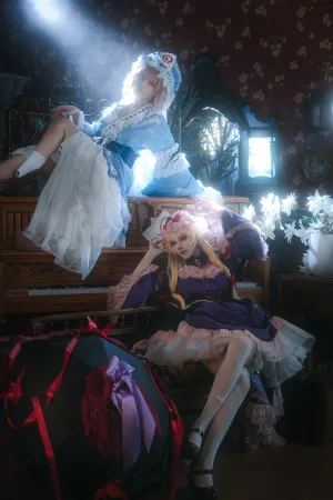 花柒Hana&肃雨雨雨《八云紫+西行寺幽幽子》主题写真：16张全套美图