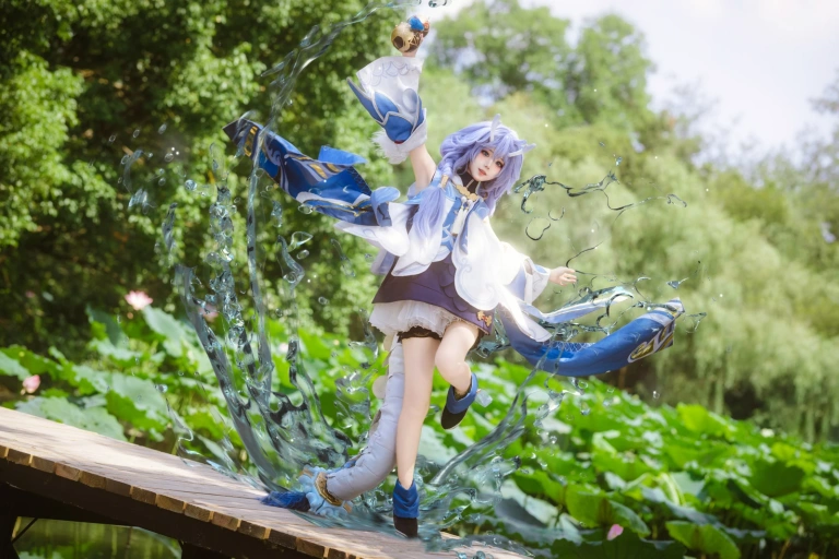 花柒Hana《崩坏 星穹铁道 白露》主题写真：14张全套美图