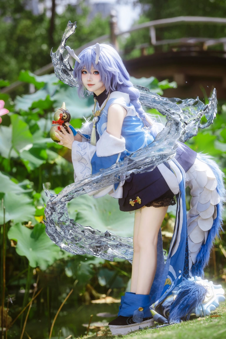 花柒Hana《崩坏 星穹铁道 白露》主题写真：14张全套美图