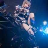 花柒Hana《崩坏 星穹铁道 银狼》主题写真：17张全套美图