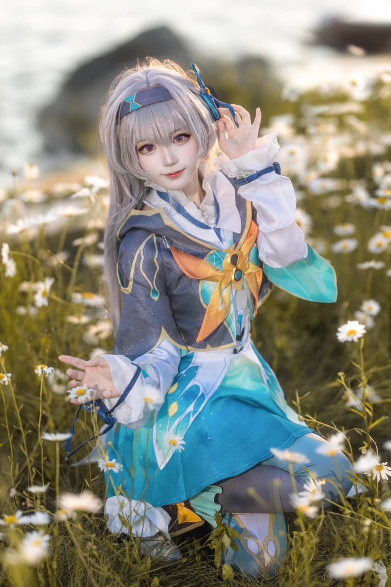 花柒Hana《崩坏 星穹铁道 流萤》主题写真：18张全套美图