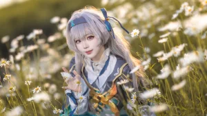 花柒Hana《崩坏 星穹铁道 流萤》主题写真：18张全套美图