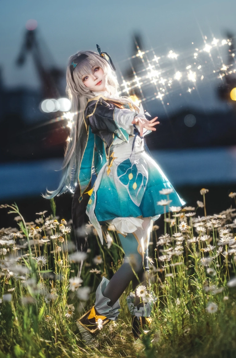 花柒Hana《崩坏 星穹铁道 流萤》主题写真：18张全套美图