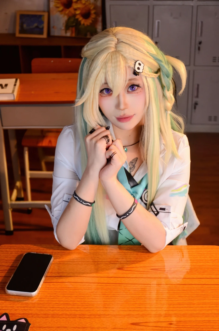 叉烧hibiki《鸣潮 琳奈》主题写真：137张全套美图，含7个视频