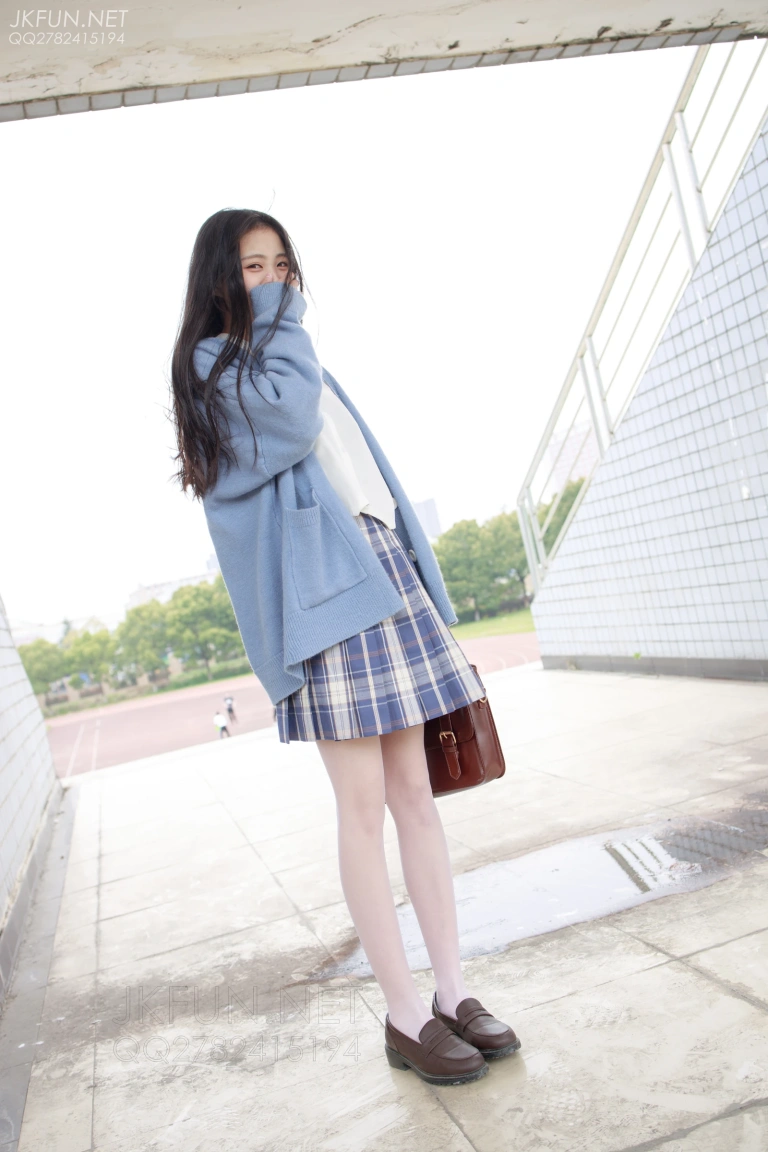 森萝财团《JKFUN-003 甜米》主题写真：150张全套美图，含1个视频