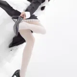 森萝财团《JKFUN-017 15D超薄白丝 小梓》主题写真：127张全套美图，含1个视频