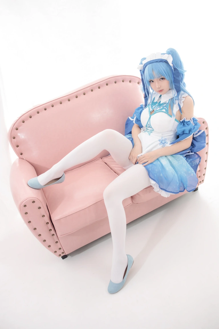 森萝财团《JKFUN-023 300D白丝 雪晴》主题写真：100张全套美图，含1个视频
