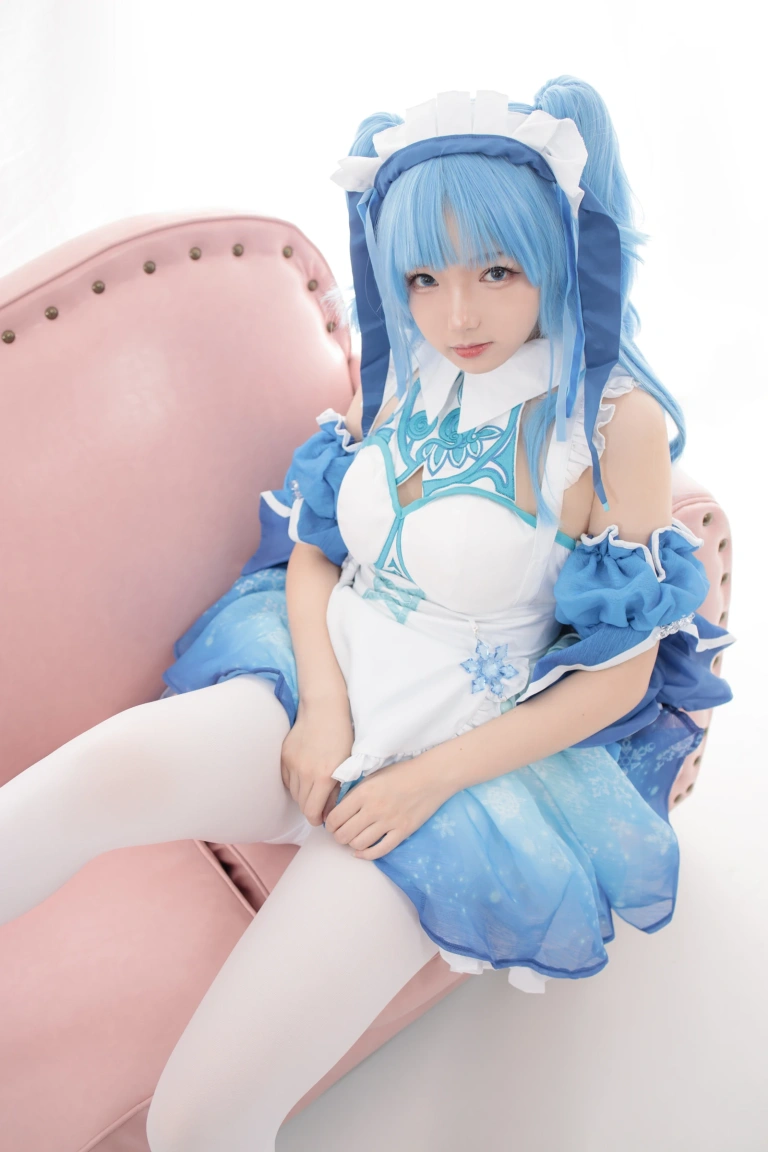 森萝财团《JKFUN-023 300D白丝 雪晴》主题写真：100张全套美图，含1个视频