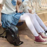 森萝财团《JKFUN-025 《两女一ZOO》 80D白丝过膝袜 默陌&Aika》主题写真：93张全套美图