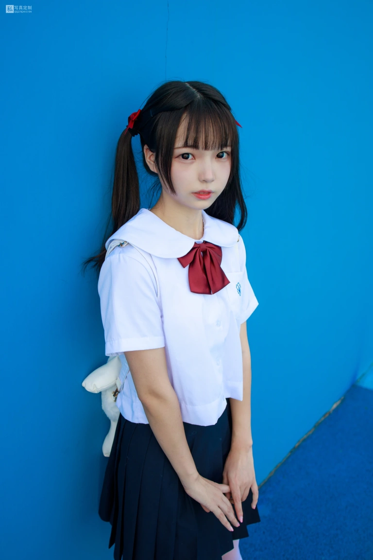 森萝财团《JKFUN-026 《雪糕游乐园》 15D白丝 默陌》主题写真：75张全套美图，含1个视频
