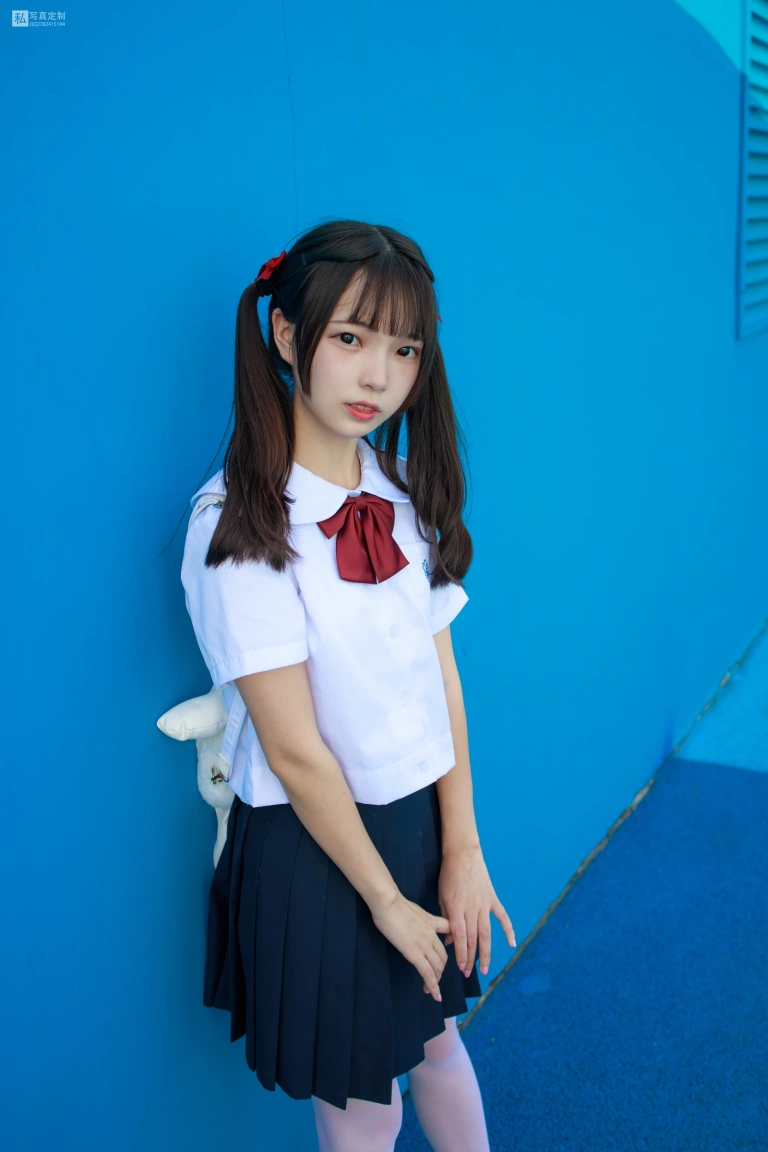 森萝财团《JKFUN-026 《雪糕游乐园》 15D白丝 默陌》主题写真：75张全套美图，含1个视频