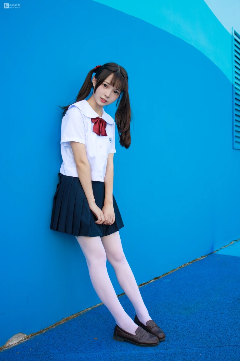 森萝财团《JKFUN-026 《雪糕游乐园》 15D白丝 默陌》主题写真：75张全套美图，含1个视频