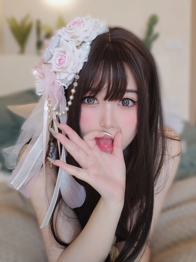 女主K《性感偶像》主题写真：90张全套美图