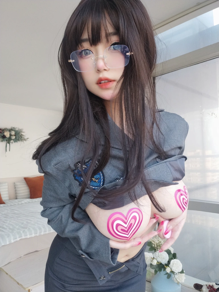 女主K《沉默的学姐》主题写真：102张全套美图