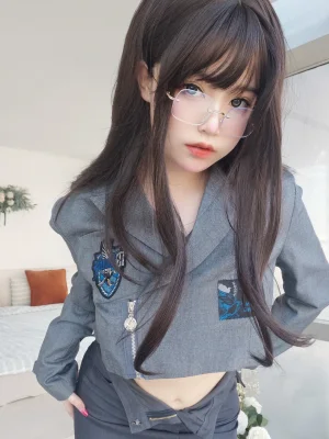 女主K《沉默的学姐》主题写真：102张全套美图