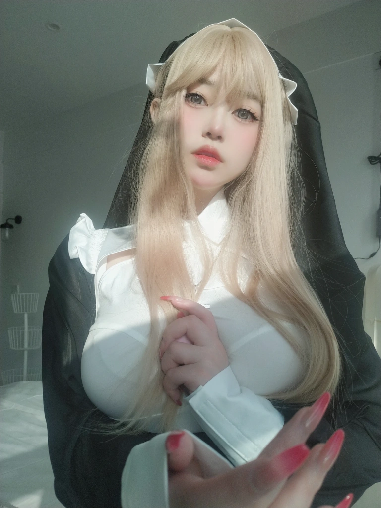 女主K《修女》主题写真：80张全套美图