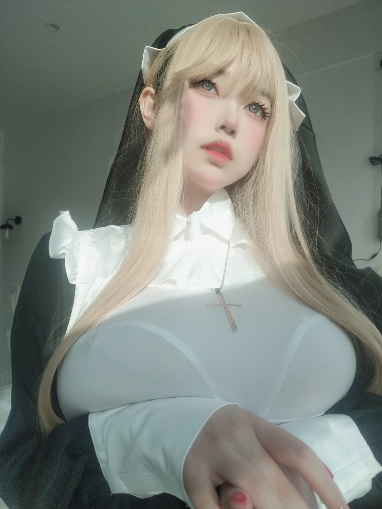 女主K《修女》主题写真：80张全套美图