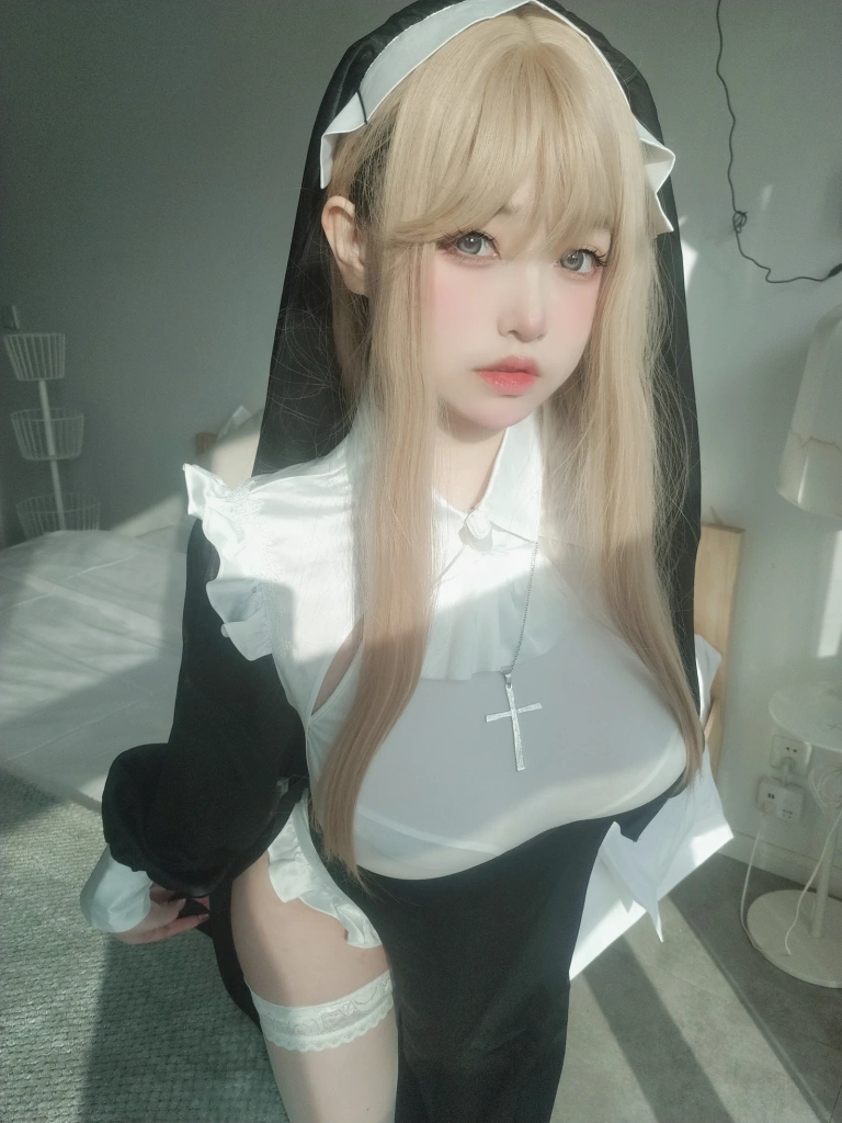 女主K《修女》主题写真：80张全套美图