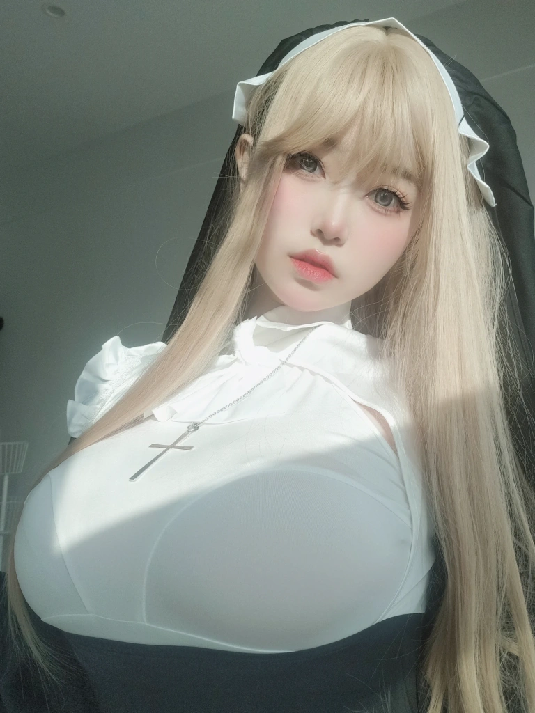 女主K《修女》主题写真：80张全套美图