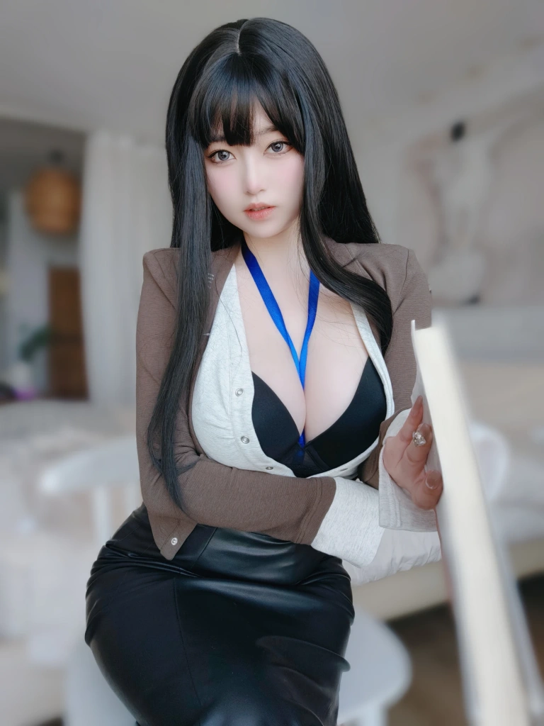 女主K《上司的秘密》主题写真：109张全套美图，含1个视频