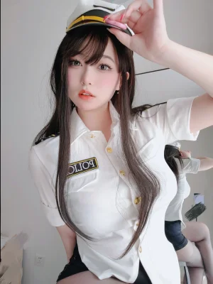 女主K《新任部下》主题写真：103张全套美图