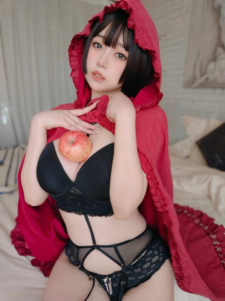 女主K《小红帽和红苹果》主题写真：86张全套美图
