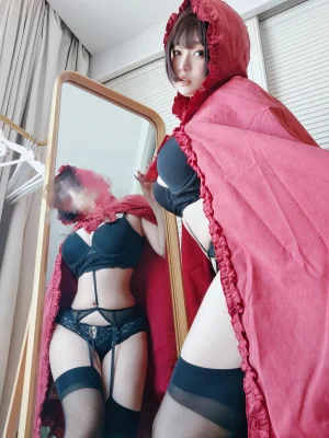 女主K《小红帽和红苹果》主题写真：86张全套美图