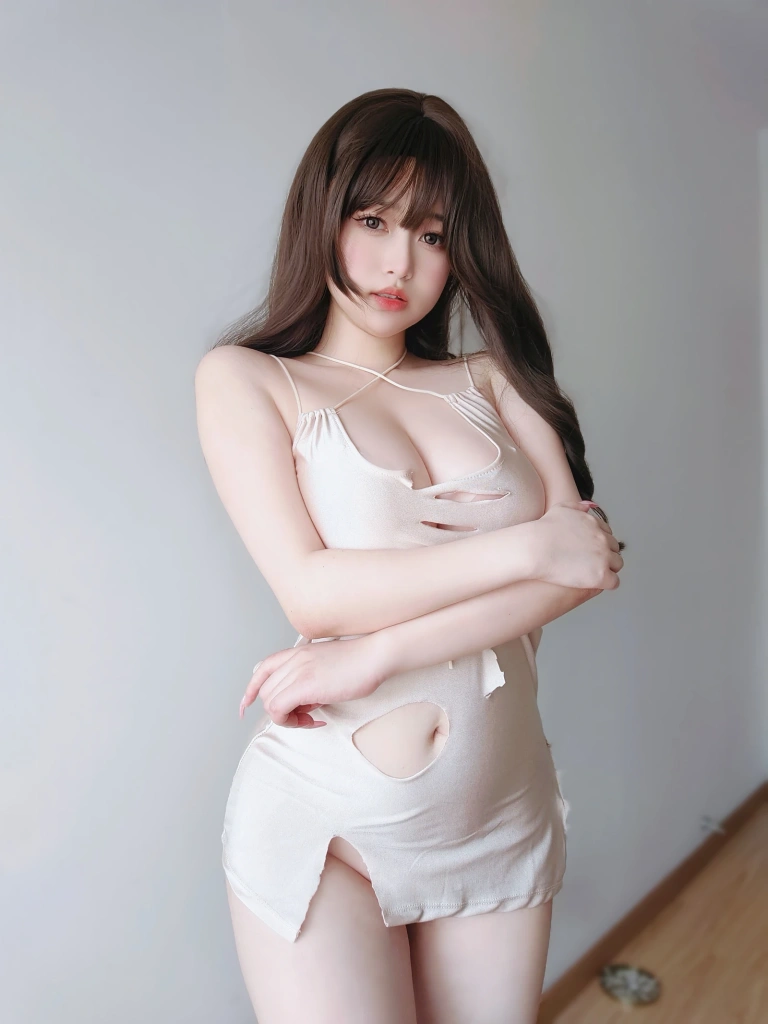 女主K《人妻的秘密》主题写真：80张全套美图