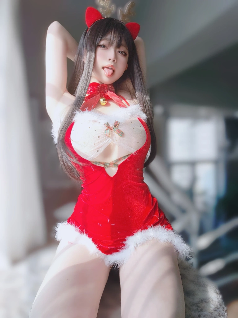 女主K《圣诞麋鹿》主题写真：100张全套美图，含1个视频