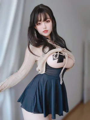 女主K《初秋穿搭》主题写真：113张全套美图，含1个视频