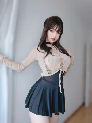 女主K《初秋穿搭》主题写真：113张全套美图，含1个视频