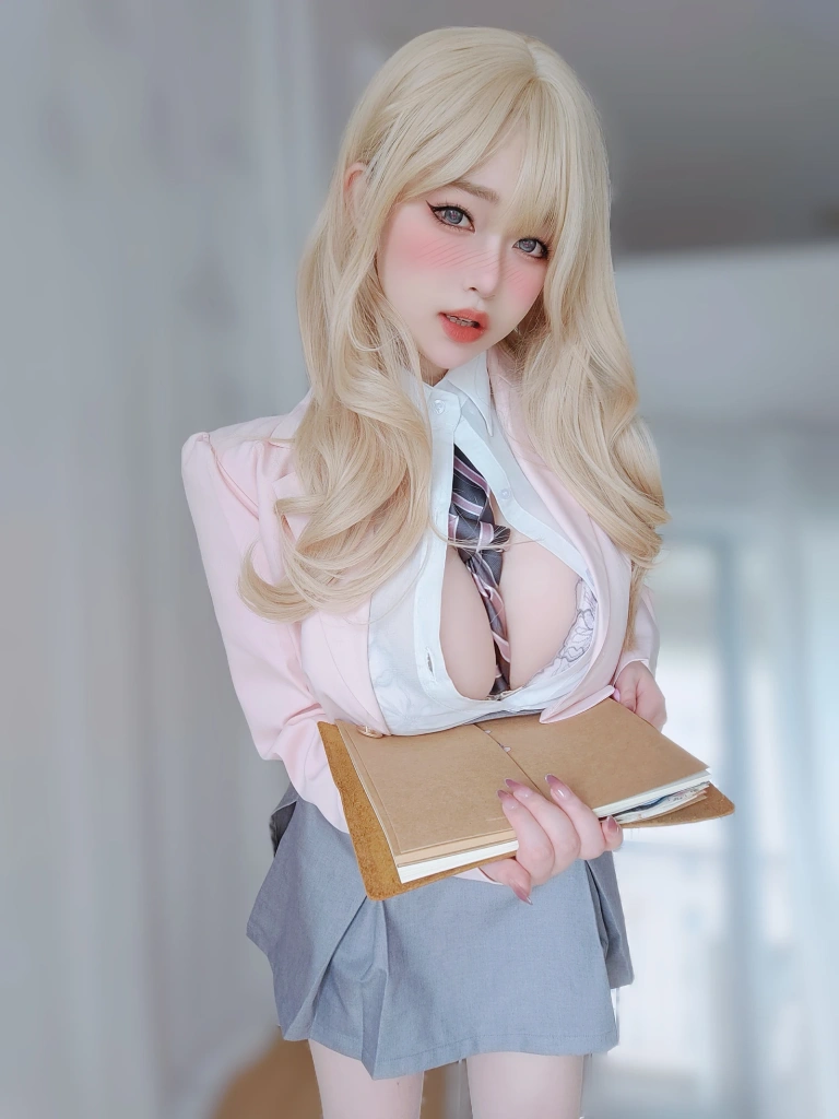 女主K《催眠傲娇的前辈》主题写真：78张全套美图