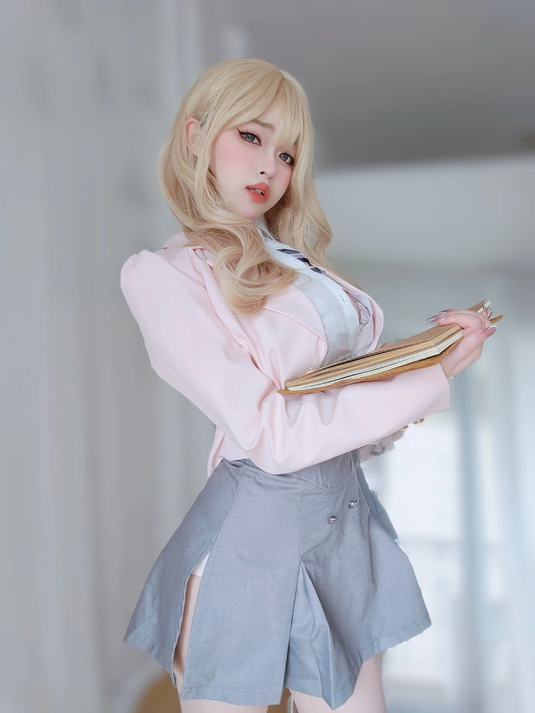 女主K《催眠傲娇的前辈》主题写真：78张全套美图