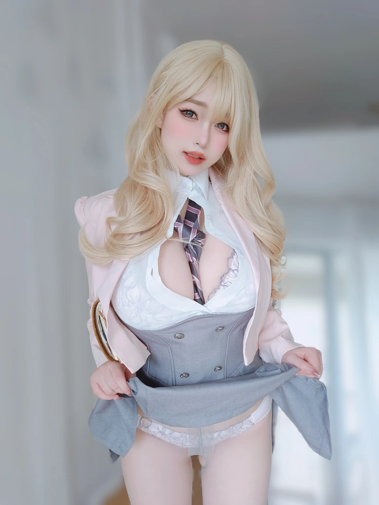女主K《催眠傲娇的前辈》主题写真：78张全套美图