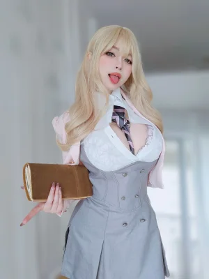 女主K《催眠傲娇的前辈》主题写真：78张全套美图