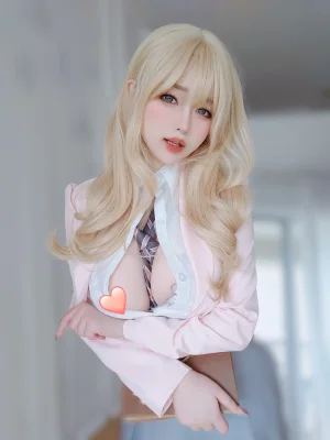 女主K《催眠傲娇的前辈》主题写真：78张全套美图