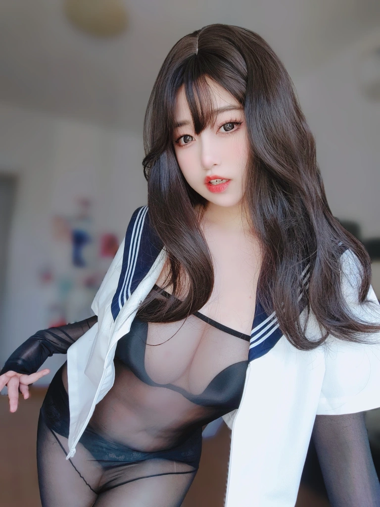 女主K《性感水手服妹妹》主题写真：23张全套美图