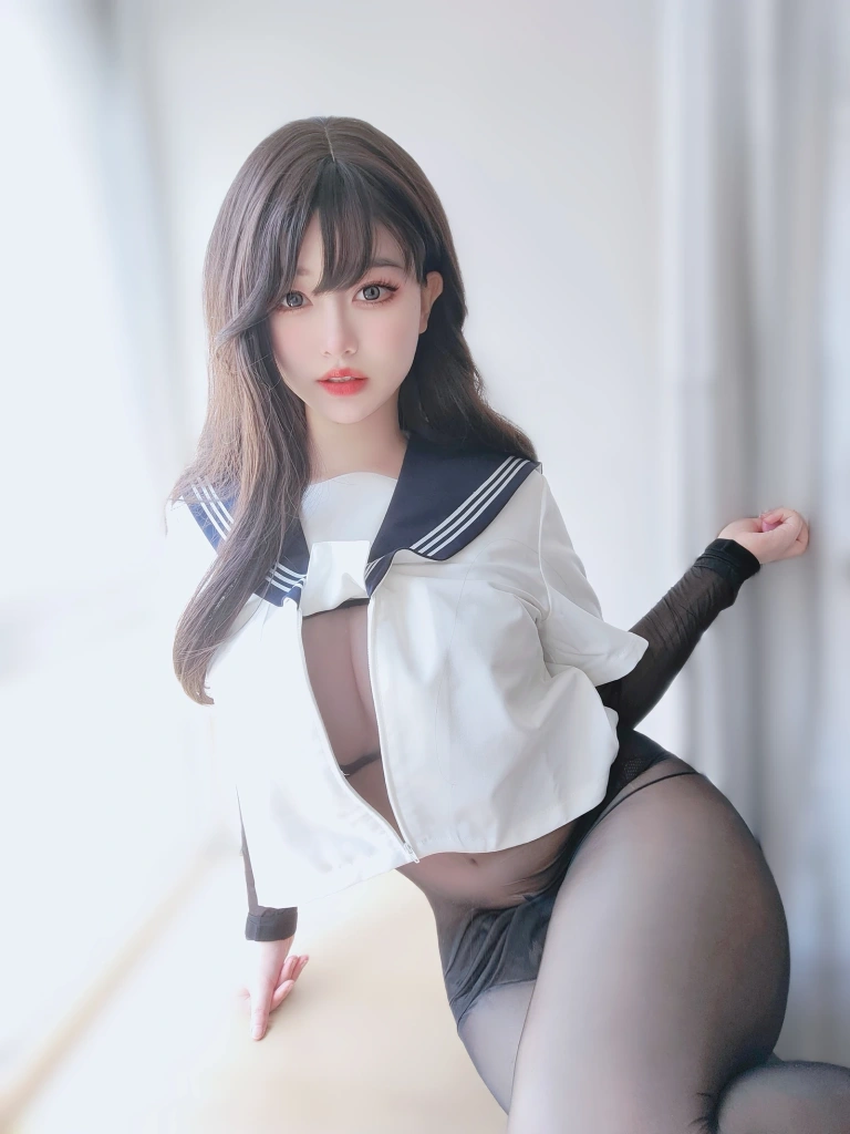 女主K《性感水手服妹妹》主题写真：23张全套美图