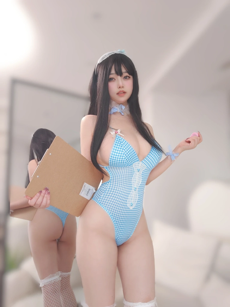 女主K《蓝色泳装女仆》主题写真：94张全套美图