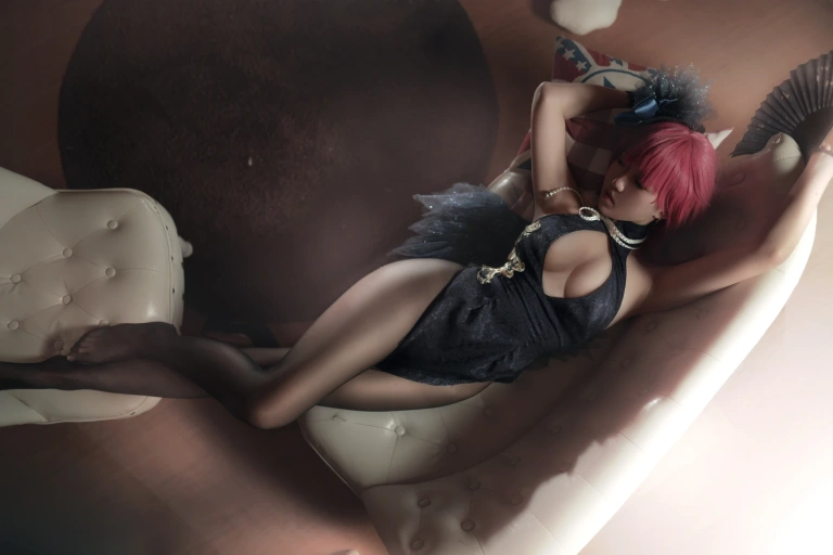 阿薰kaOri《黑太子旗袍》主题写真：20张全套美图