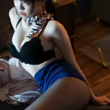 阿薰kaOri《薰制服》主题写真：33张全套美图，含1个视频