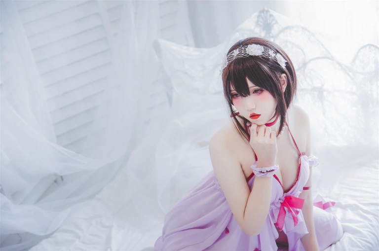 阿薰kaOri《加藤惠睡衣》主题写真：15张全套美图