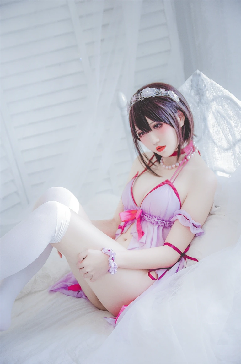 阿薰kaOri《加藤惠睡衣》主题写真：15张全套美图