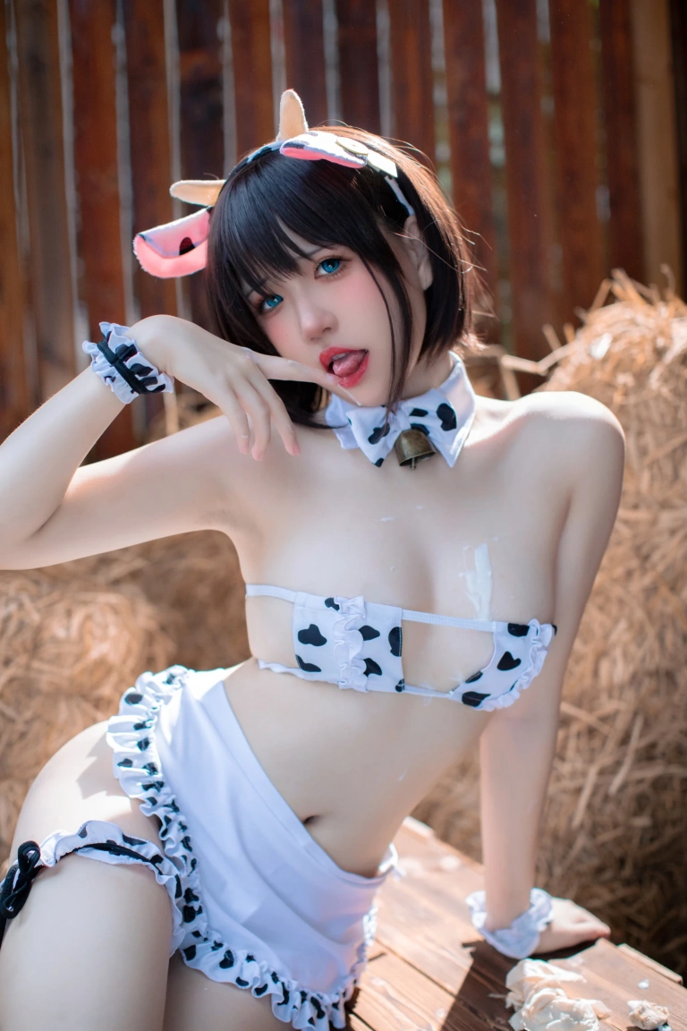 阿薰kaOri《小薰喝牛奶》主题写真：57张全套美图